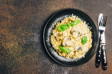 Italian risotto with mushrooms, parmesan cheeseand white wine.