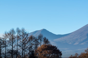 晩秋の浅間山