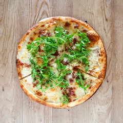 Bacon and Arugula Pizza