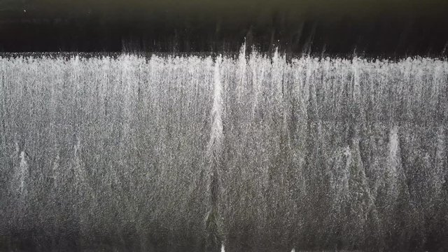 水の流れ