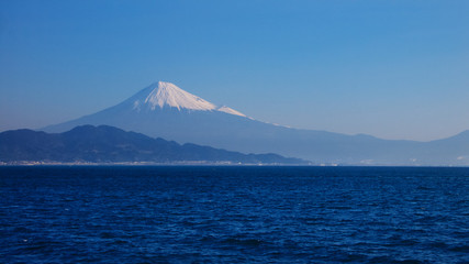 Fototapeta na wymiar 青空と富士