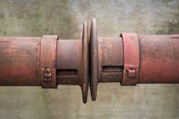 Railway wagon buffers