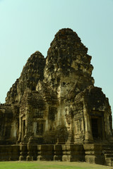 Affentempel und Affen in Lopburi, Thailand