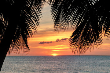 Coucher de soleil plage Leroux en Guadeloupe Antilles Française