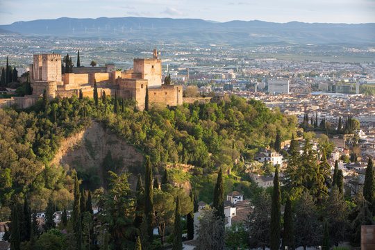 Panorámicas de la ciudad de Granada con la Alhambra