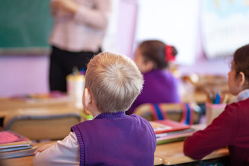 school children are participating actively in class