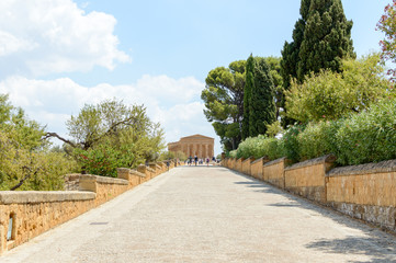 Entrance to the Valle dei Templi