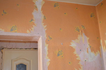 remont - tapeta, kt&oacute;ra nie chce sie zerwać