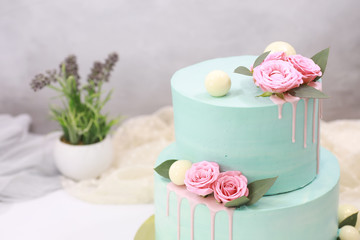 Confectionery flavored cakes for a holiday