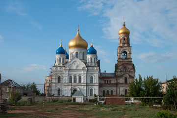 Fototapeta na wymiar Orthodox Church of the Nativity of the Blessed Virgin in the village of Nikolskoye
