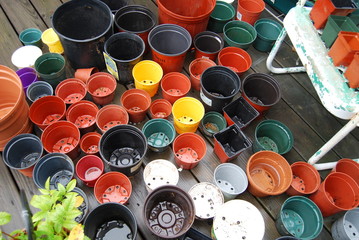 flowerpots lots of pots