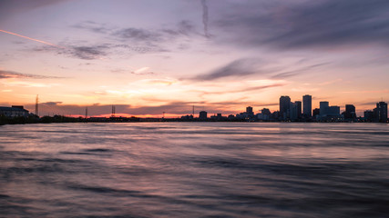 Fototapeta na wymiar Downtown New Orleans under sunset