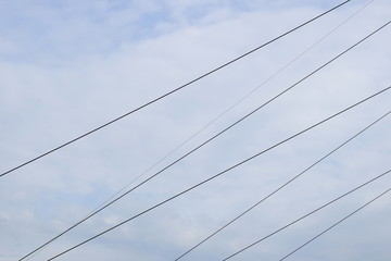 Stromleitungen am Himmel - Energieversorgung