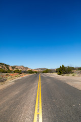 Obraz premium US Road in Desert