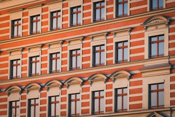 Fototapeta na wymiar building facade, old residential period building , Berlin -