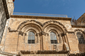 Obraz premium Immovable Ladder on the Church of the Holy Sepulchre, Old City, Jerusalem