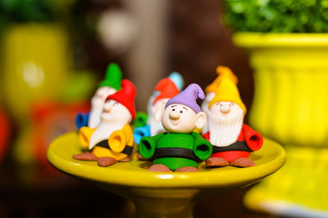  the seven Dwarfs, party sweets, party candy, condensed milk candy, Children's Day, fairy tale, horizontal image, seven dwarfs, theme party, children's party