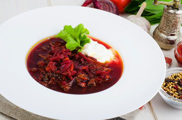 Vegetarian vegetable soup with beet without meat.