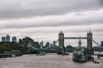 Fototapeta na wymiar The Tower Bridge in London, England 
