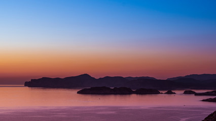 Fototapeta na wymiar Bluish sunset in the waters of Mallorca