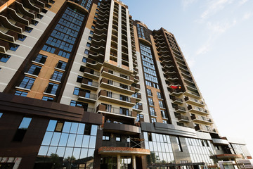 Fototapeta premium New high-rise high-rise building