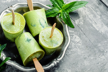 Mint flavored ice cream