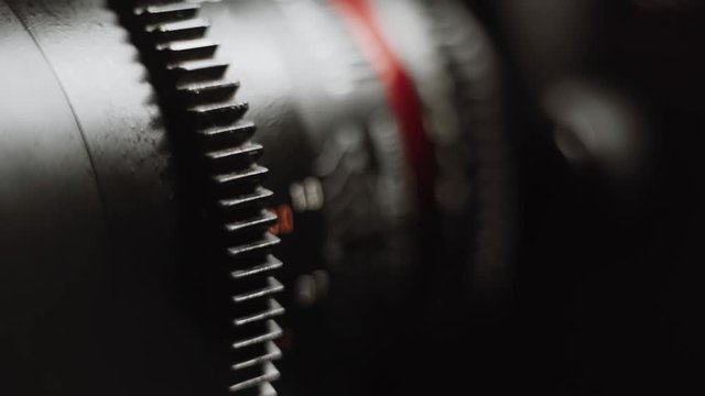 	cine lens focusing close up macro