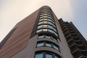 New high-rise high-rise building