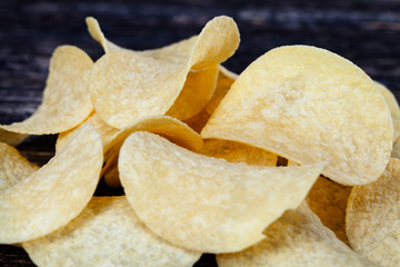 light-colored thin potato chips