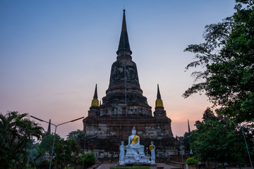 Naklejka premium Old famous temple, Wat Yai Chaimongkol, in Thailand