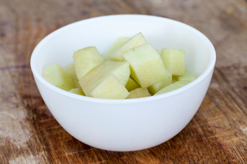 peeled green apple