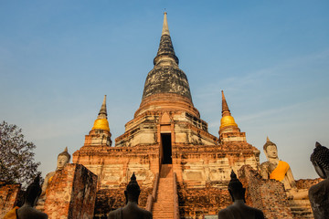 Fototapeta premium big pagoda at Wat Yai Chai Mongkol at Ayutthaya, Thailand