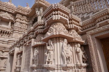 Exterior view of the famous BAPS Shri Swaminarayan Mandir