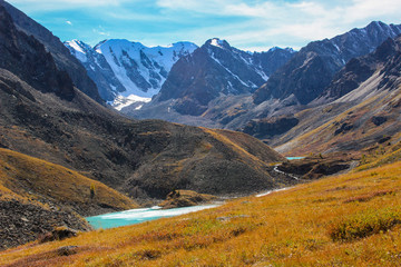 Blue lake in the Altai mountains on autumn
