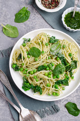 Spaghetti with vegetables