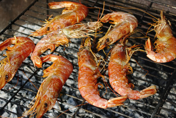 Grilled king prawns