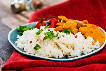 chicken tikka masala and rice basmati