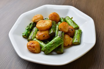 アスパラのホタテのバター醤油炒め