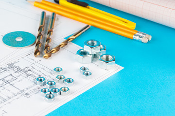  nuts and parts of the construction are laid out in a dented drawing