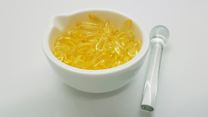 Gelatinous oil capsules