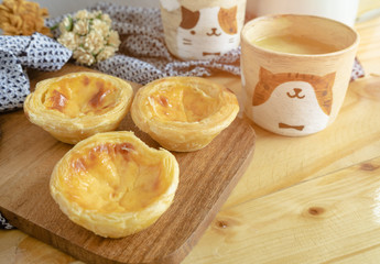 Egg tart.