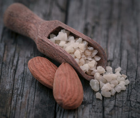 Small pieces of chopped almonds with whole ones