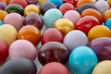 gekochte und gefärbte Ostereier 