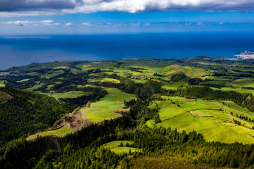 São Miguel - Die Azoren aus der Luft. Ponta Delgada und mehr