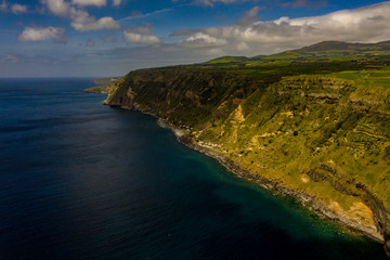 Fototapeta premium São Miguel - Ponta Delgada Azoren aus der Luft