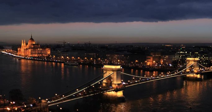 A view of Chain Bridge on Danube in Budapest by night
