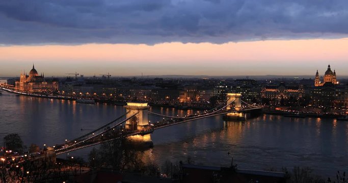 A view of Chain Bridge on Danube in Budapest by night