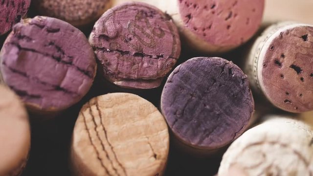 hintergrund aus wein und sekt korken video 