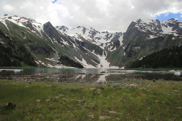Naklejka na ściany i meble The beauty of the Altai Mountains in summer in good weather.