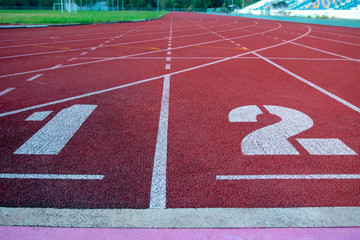 running track with numbers
